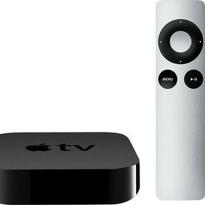 APPLE TV w/remote/cords watch netflix hulu HBO max etc like new! CLEARANCE PRICE